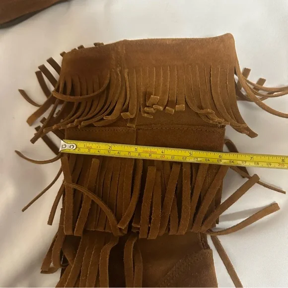 Minnetonka Brown Fringe Moccasin Boots - Picture 5 of 16